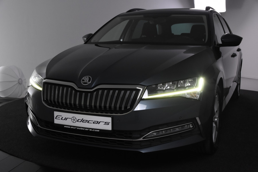 Škoda Superb Combi 1.4 TSI iV Hybrid *1ste Eigenaar*Navigatie*Stoelverwarming*