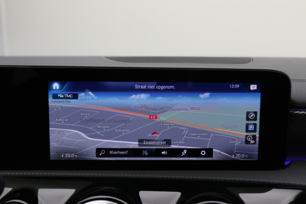 Mercedes-Benz CLA-Klasse Shooting Brake 180 Business Solution Luxury Leer, Camera, Apple Carplay, Sfeerverlichting, LED, PDC