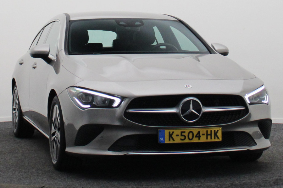Mercedes-Benz CLA-Klasse Shooting Brake 180 Business Solution Luxury Leer, Camera, Apple Carplay, Sfeerverlichting, LED, PDC
