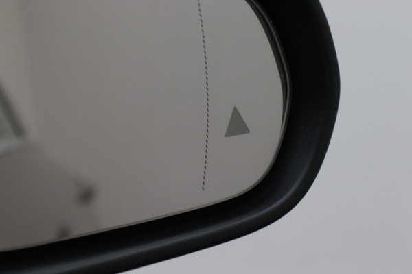 Mercedes-Benz CLA-Klasse Shooting Brake 180 Business Solution Luxury Leer, Camera, Apple Carplay, Sfeerverlichting, LED, PDC