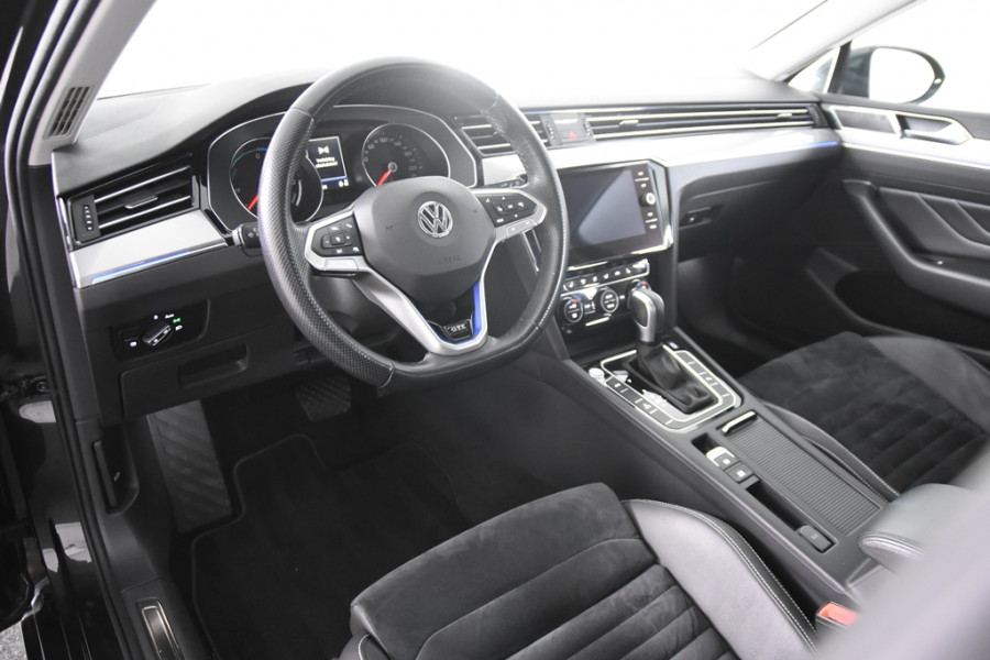 Volkswagen Passat Variant 1.4 TSI GTE Highline *1ste Eigenaar*Leer*Navigatie*Trekhaak*