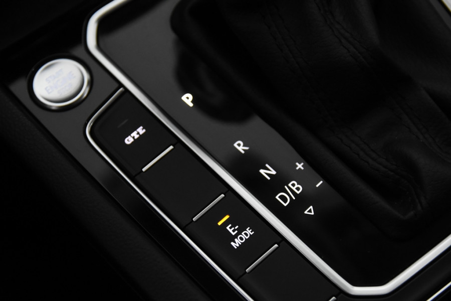 Volkswagen Passat Variant 1.4 TSI GTE Highline *1ste Eigenaar*Leer*Navigatie*Trekhaak*