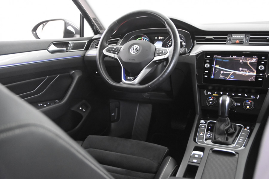 Volkswagen Passat Variant 1.4 TSI GTE Highline *1ste Eigenaar*Leer*Navigatie*Trekhaak*
