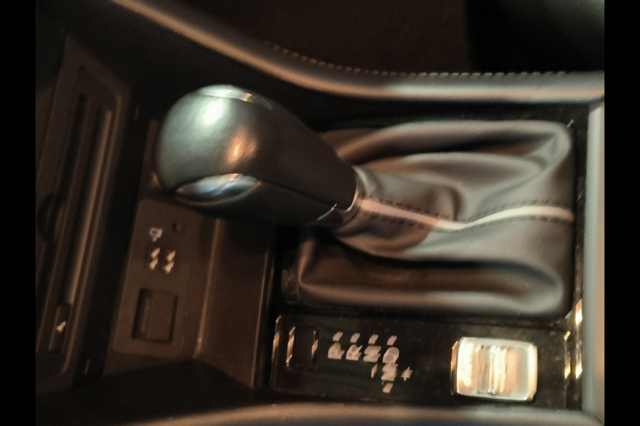 Mazda CX-3 2.0 SkyActiv-G 120 GT-M AUTOMAAT Rijklaar + 12 maanden Bovag-garantie Henk Jongen Auto's in Helmond,  al 50 jaar service zoals 't hoort!