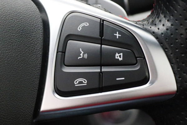 Mercedes-Benz CLA-Klasse Shooting Brake 180 Business Solution AMG Night Upgrade Automaat Panoramadak, LED, Camera, Navigatie, Stoelverwarming, PDC, 18"