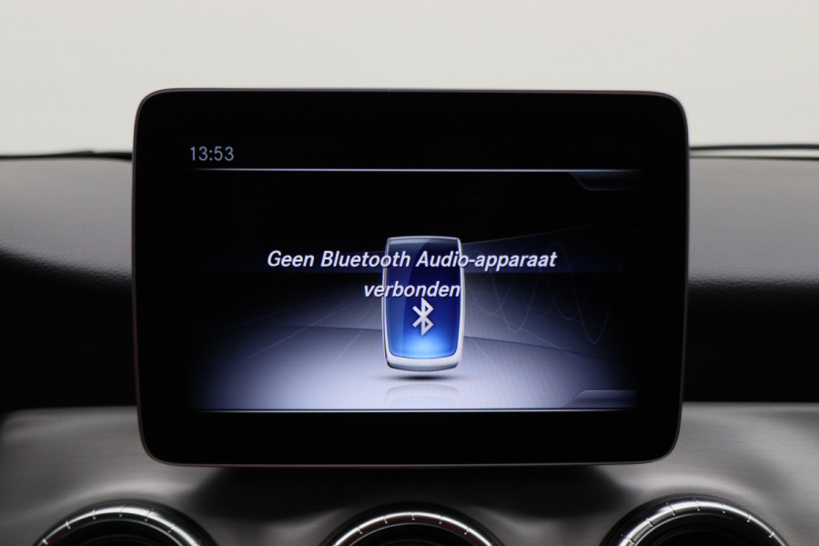 Mercedes-Benz CLA-Klasse Shooting Brake 180 Business Solution AMG Night Upgrade Automaat Panoramadak, LED, Camera, Navigatie, Stoelverwarming, PDC, 18"