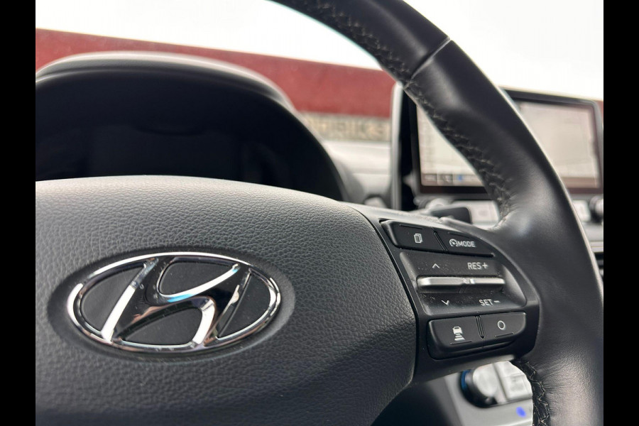 Hyundai Kona EV Comfort 64 kWh | SOH: 95,3% | 3 Fase | Warmtepomp | Navi | Adaptive CC | Climate |