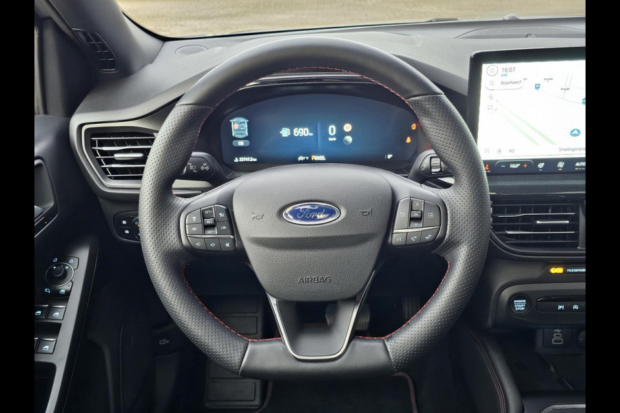 Ford FOCUS Wagon 1.0 EcoBoost Hybrid ST Line X 155pk | Trekhaak afneembaar | Panoramadak | Bang&Olufsen | Adaptive cruise control | Winter Pack | All season banden | Camera