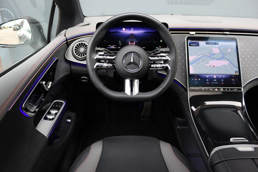 Mercedes-Benz EQE 300 AMG Line 90 kWh | Airmatic | Distronic | Panoramadak | Warmtepomp | Memory | Keyless Go | Camera | Dodehoekassistent | High Perf. LED |