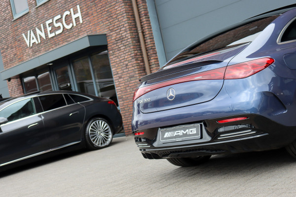 Mercedes-Benz EQE 300 AMG Line 90 kWh | Airmatic | Distronic | Panoramadak | Warmtepomp | Memory | Camera | Keyless Go | Dodehoekassistent | High Perf. LED |