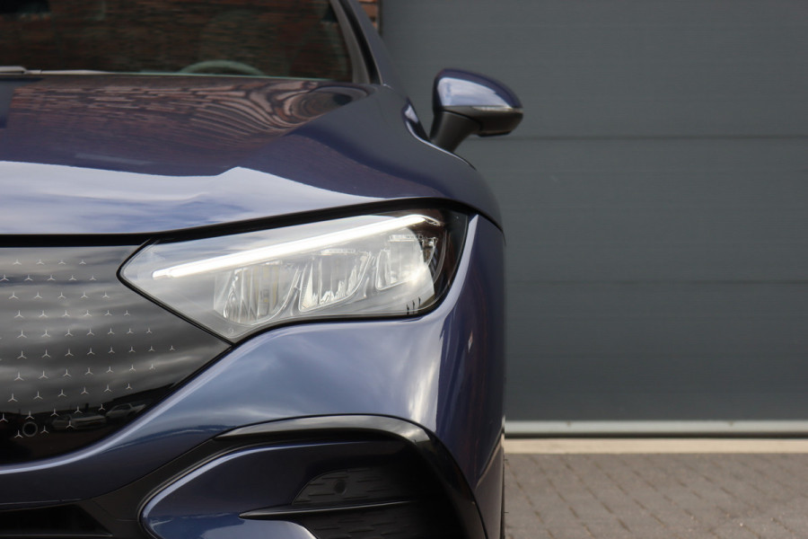 Mercedes-Benz EQE 300 AMG Line 90 kWh | Airmatic | Distronic | Panoramadak | Warmtepomp | Memory | Camera | Keyless Go | Dodehoekassistent | High Perf. LED |