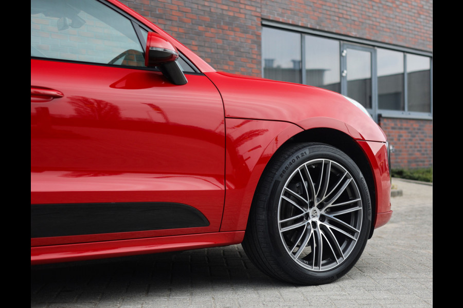 Porsche Macan 2.0 | Sport Chrono - Pano - Luchtvering