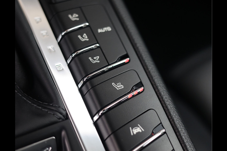 Porsche Macan 2.0 | Sport Chrono - Pano - Luchtvering