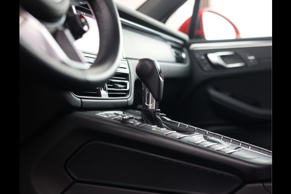 Porsche Macan 2.0 | Sport Chrono - Pano - Luchtvering