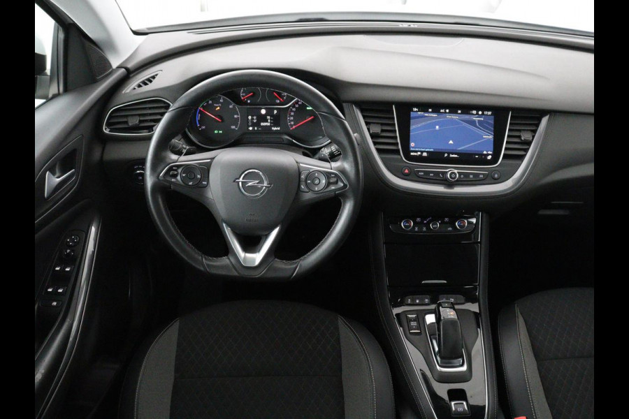 Opel Grandland X 1.6 Turbo Hybrid Business Edition | Trekhaak | Navigatie | Carplay | Parkeerhulp | Full LED | Cruise control | Bluetooth | Climate control | PHEV | Plug In