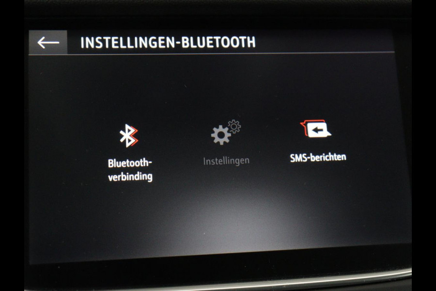 Opel Grandland X 1.6 Turbo Hybrid Business Edition | Trekhaak | Navigatie | Carplay | Parkeerhulp | Full LED | Cruise control | Bluetooth | Climate control | PHEV | Plug In