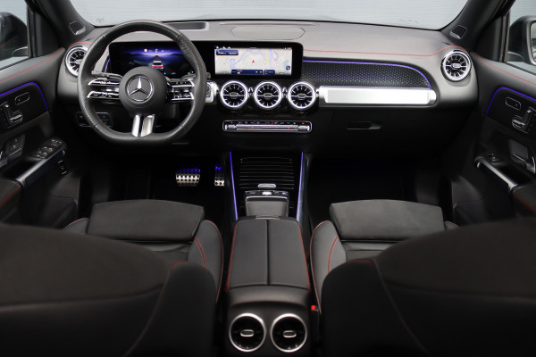 Mercedes-Benz EQB 350 4MATIC AMG Line 71 kWh | Distronic | Panoramadak | Burmester | Memory | HUD | Surround Camera | Verwarmd Stuurwiel | Nightpakket | Augmented Reality |