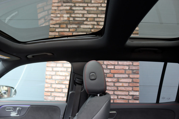 Mercedes-Benz EQB 350 4MATIC AMG Line 71 kWh | Distronic | Panoramadak | Burmester | Memory | HUD | Surround Camera | Verwarmd Stuurwiel | Nightpakket | Augmented Reality |