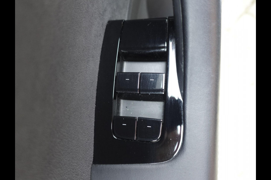 Tesla Model 3 Standard RWD Plus 60 kWh | Navigatie | Panorama dak | 360 camera | Parkeersensoren | Stoelverwarming | Ledverlichting | Leder | Climate Control | HANDEL / EXPORT!