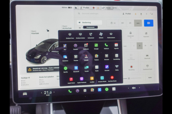 Tesla Model 3 Standard RWD Plus 60 kWh | Navigatie | Panorama dak | 360 camera | Parkeersensoren | Stoelverwarming | Ledverlichting | Leder | Climate Control | HANDEL / EXPORT!