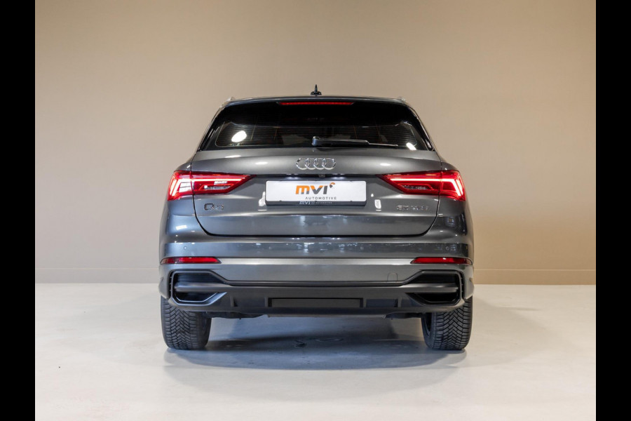 Audi Q3 35 TFSI 2x S Line / 150pk / Stoel en stuur verwarming / Achteruitrij camera / Sfeerverlichting /