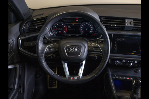 Audi Q3 35 TFSI 2x S Line / 150pk / Stoel en stuur verwarming / Achteruitrij camera / Sfeerverlichting /