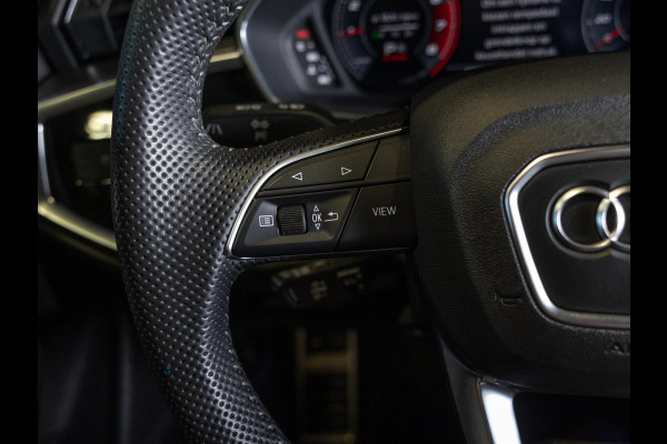 Audi Q3 35 TFSI 2x S Line / 150pk / Stoel en stuur verwarming / Achteruitrij camera / Sfeerverlichting /