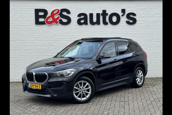 BMW X1 SDrive 1.8i High Executive Head Up display Climate Cruise Pano Leer Navi PDC voor en achter