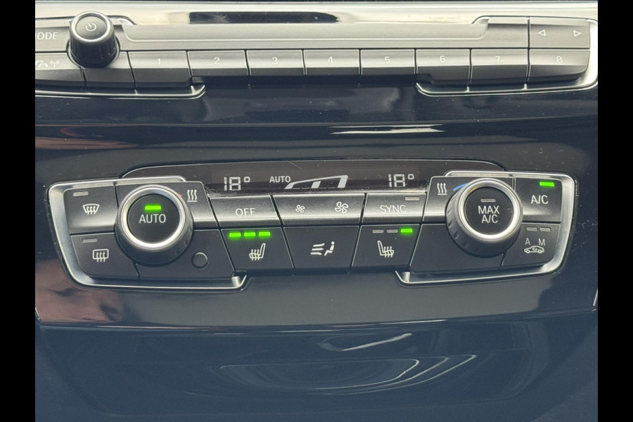 BMW X1 SDrive 1.8i High Executive Head Up display Climate Cruise Pano Leer Navi PDC voor en achter