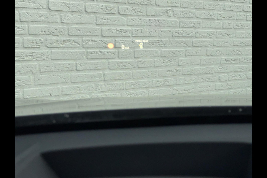 BMW X1 SDrive 1.8i High Executive Head Up display Climate Cruise Pano Leer Navi PDC voor en achter