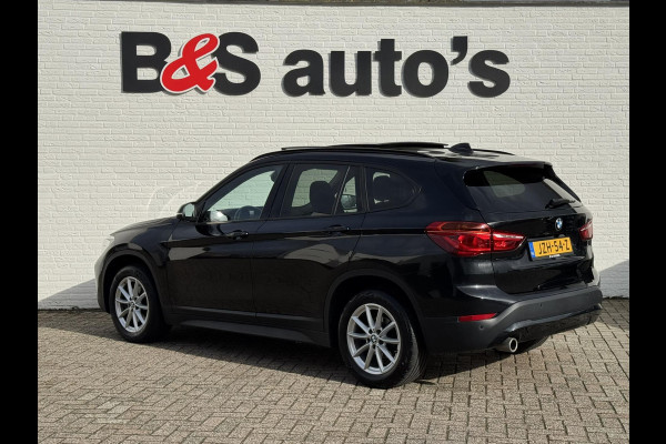 BMW X1 SDrive 1.8i High Executive Head Up display Climate Cruise Pano Leer Navi PDC voor en achter