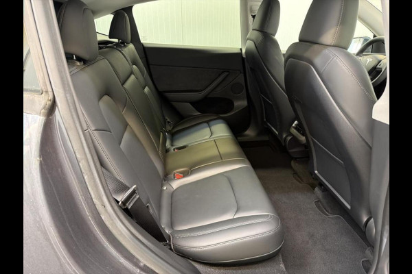 Tesla Model Y RWD 58 kWh | Panorama dak | 20" Wheels | PDC VA | 360 Camera | Full LED | Leder | Autopilot