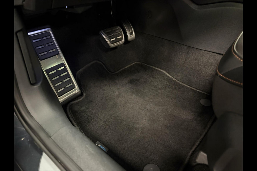 CUPRA Formentor 1.4 e-Hybrid VZ Performance*Winterpakket*Camera*PDC*LED*CARPLAY*