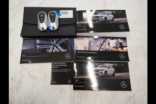 Mercedes-Benz GLC 300e 4MATIC 320PK | Leder | Camera | Stoelverwarming | LED | DAB | Climate | Carplay