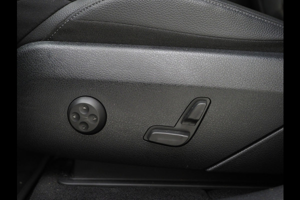 Mercedes-Benz GLC 300e 4MATIC 320PK | Leder | Camera | Stoelverwarming | LED | DAB | Climate | Carplay