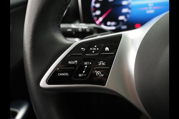 Mercedes-Benz GLC 300e 4MATIC 320PK | Leder | Camera | Stoelverwarming | LED | DAB | Climate | Carplay