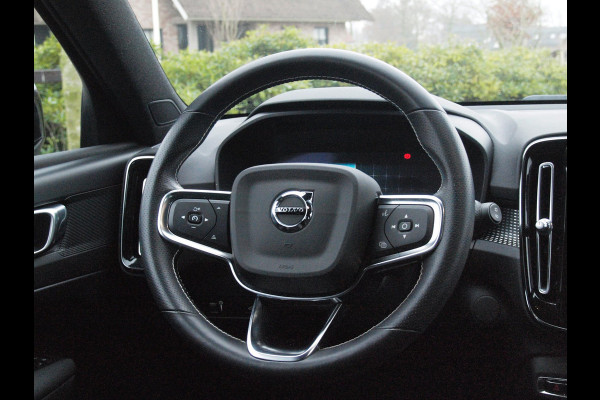 Volvo XC40 Recharge P8 AWD R-Design | SOH 93% | Camera | Trekhaak | Apple Carplay | Cruise Control |