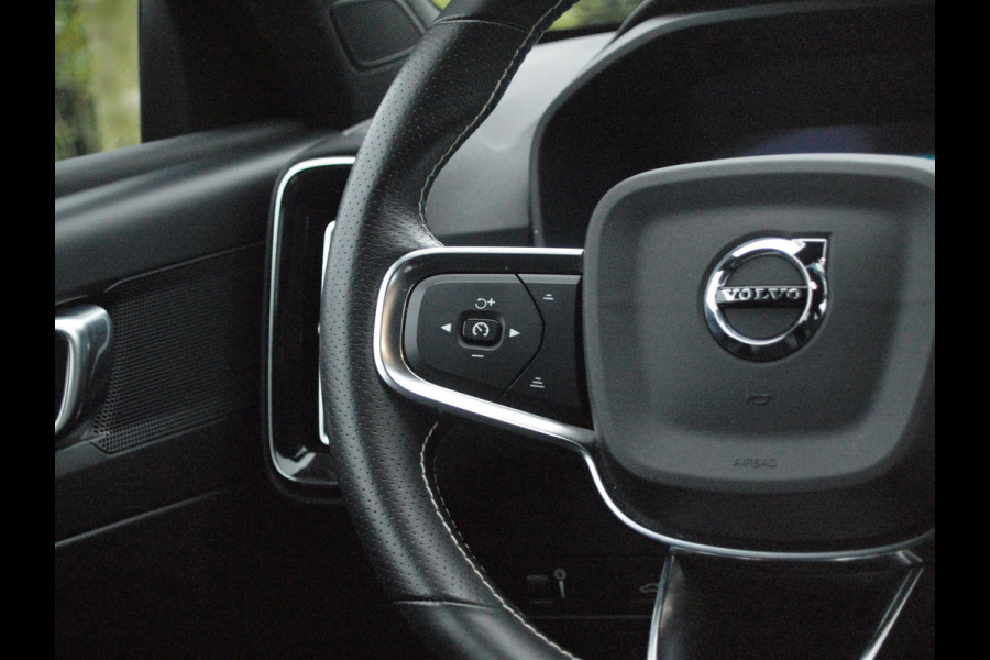 Volvo XC40 Recharge P8 AWD R-Design | SOH 93% | Camera | Trekhaak | Apple Carplay | Cruise Control |