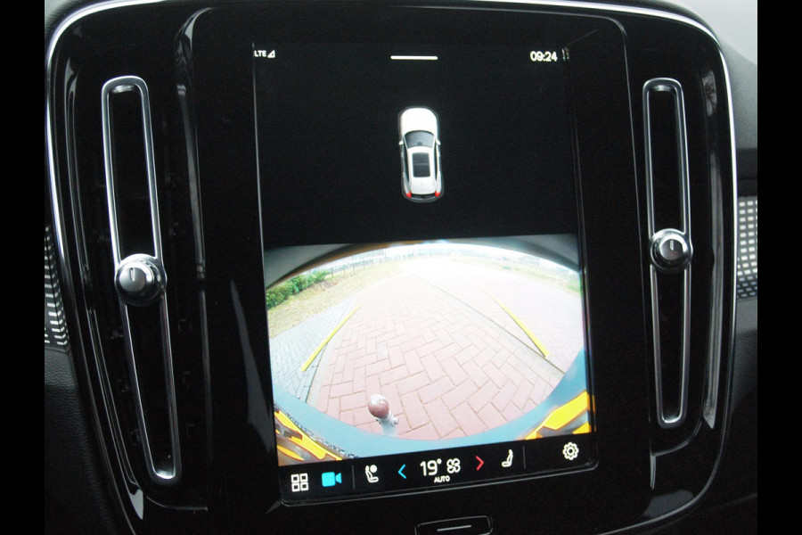 Volvo XC40 Recharge P8 AWD R-Design | SOH 93% | Camera | Trekhaak | Apple Carplay | Cruise Control |