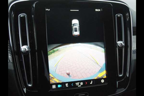 Volvo XC40 Recharge P8 AWD R-Design | SOH 93% | Camera | Trekhaak | Apple Carplay | Cruise Control |