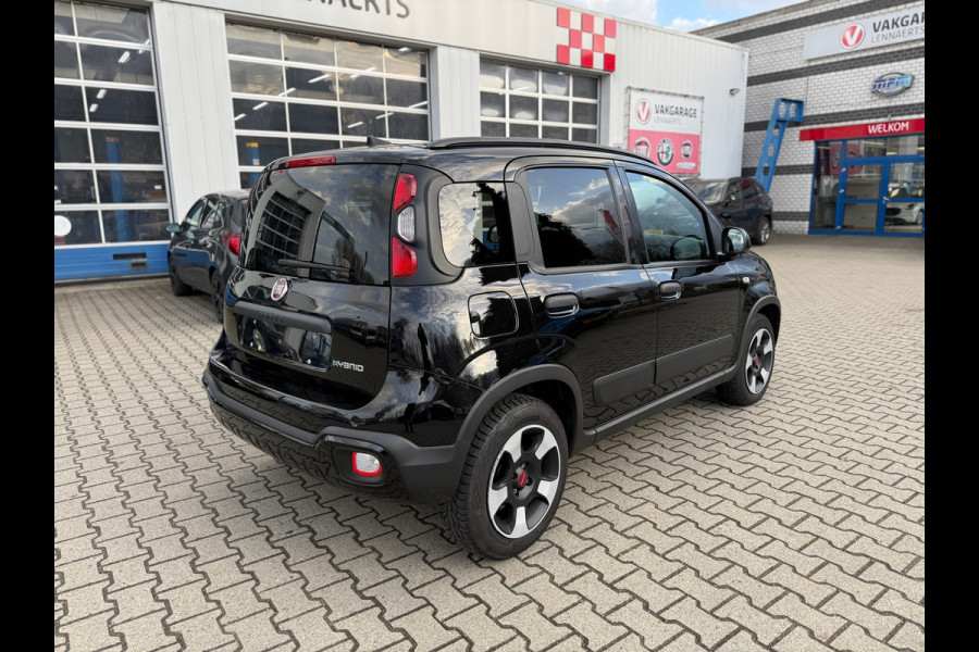 Fiat Panda 1.0 Hybrid Cross (BOVAG/RIJKLAARPRIJS)