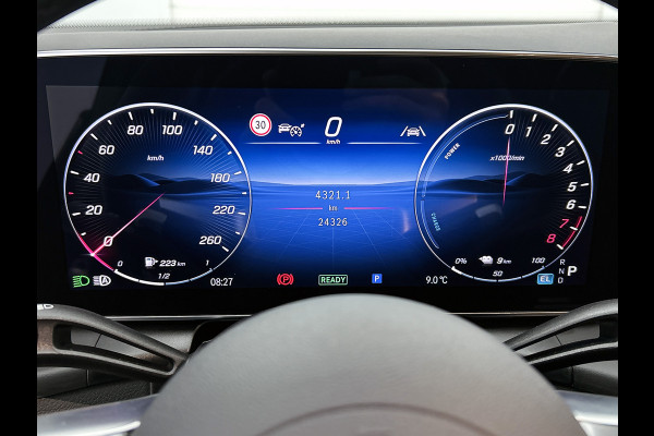 Mercedes-Benz GLC 300 e 4MATIC AMG Plug-In Hybride AMG Line | Night Pakket | Trekhaak | Panorama Schuif-Kanteldak | Offroad-Techniek Pakket | Distronic. Inclusief 24 maanden MB Certified garantie voor Europa.