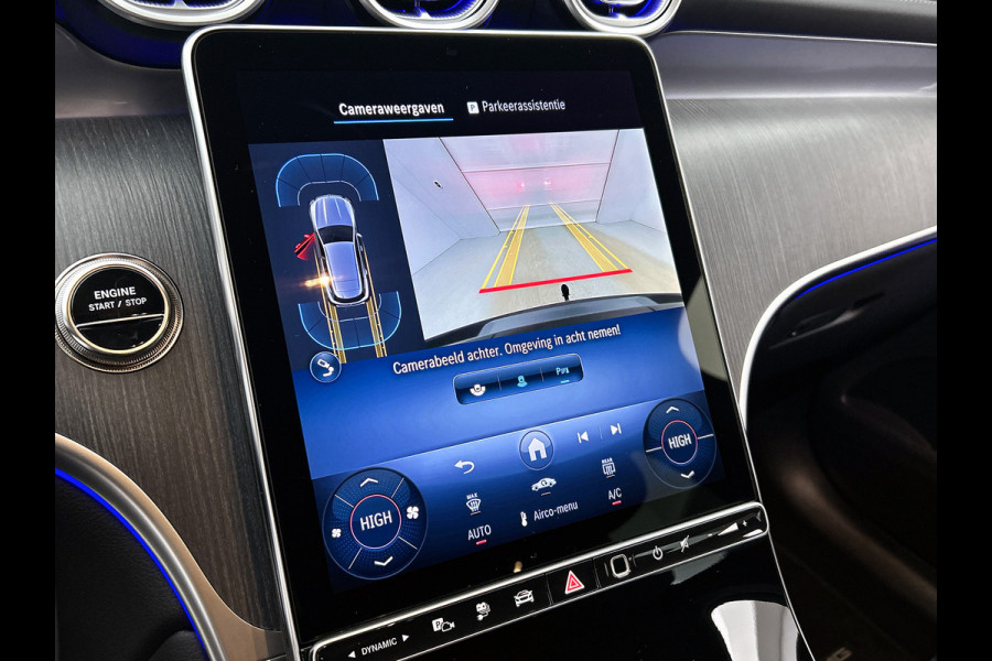 Mercedes-Benz GLC 300 e 4MATIC AMG Plug-In Hybride AMG Line | Night Pakket | Trekhaak | Panorama Schuif-Kanteldak | Offroad-Techniek Pakket | Distronic. Inclusief 24 maanden MB Certified garantie voor Europa.