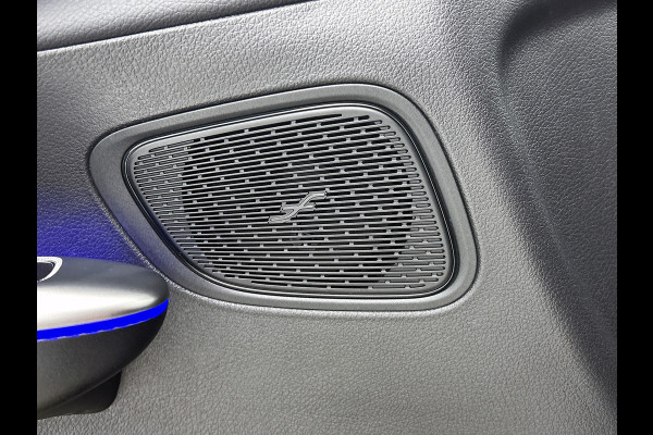 Mercedes-Benz GLC 300 e 4MATIC AMG Plug-In Hybride AMG Line | Night Pakket | Trekhaak | Panorama Schuif-Kanteldak | Offroad-Techniek Pakket | Distronic. Inclusief 24 maanden MB Certified garantie voor Europa.