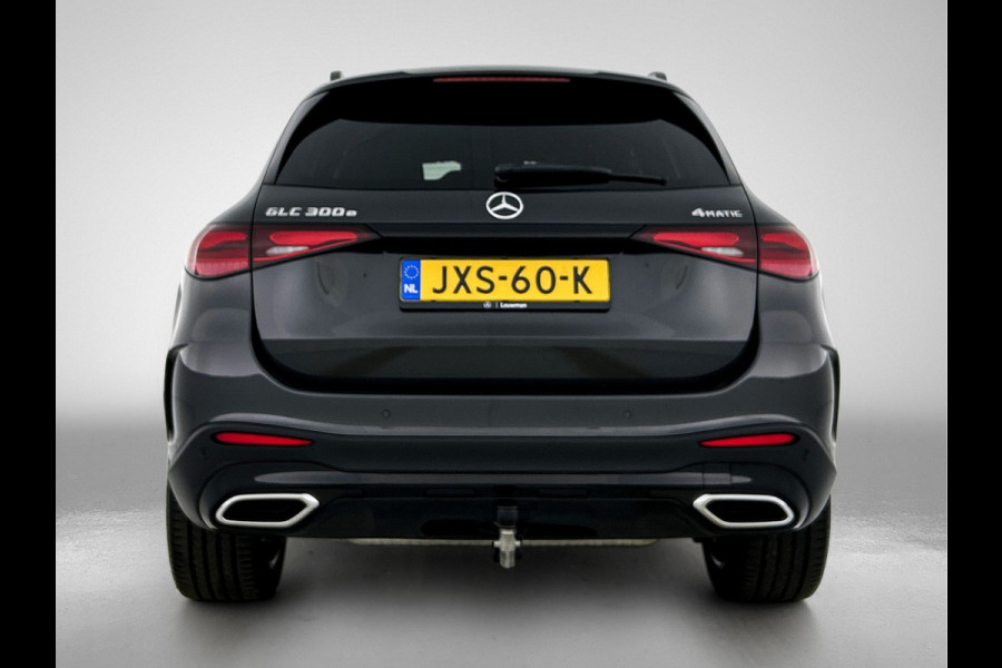 Mercedes-Benz GLC 300 e 4MATIC AMG Plug-In Hybride AMG Line | Night Pakket | Trekhaak | Panorama Schuif-Kanteldak | Offroad-Techniek Pakket | Distronic. Inclusief 24 maanden MB Certified garantie voor Europa.