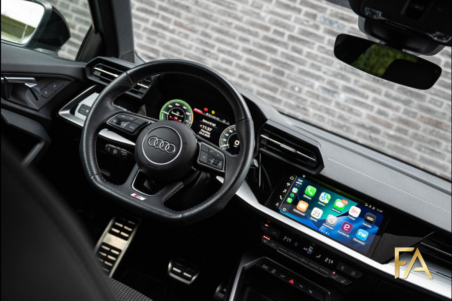 Audi A3 Sportback 40 TFSI e S Line Pfeilgrau|Panodak|Sfeer|RSSeats|18Inch
