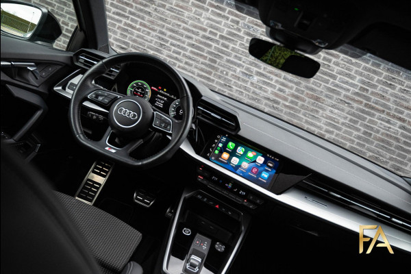 Audi A3 Sportback 40 TFSI e S Line Pfeilgrau|Panodak|Sfeer|RSSeats|18Inch