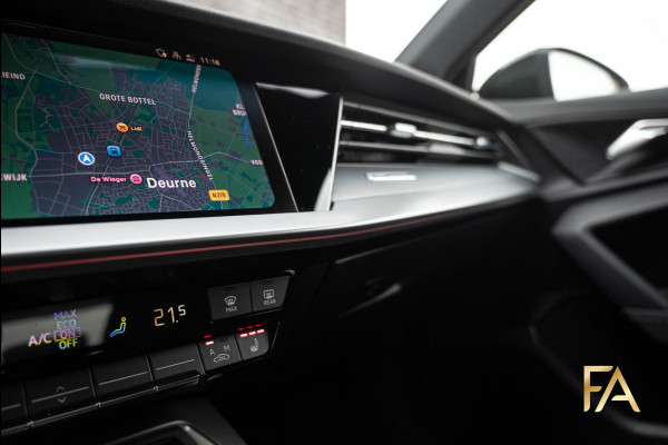 Audi A3 Sportback 40 TFSI e S Line Pfeilgrau|Panodak|Sfeer|RSSeats|18Inch