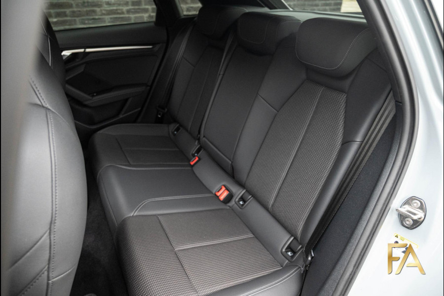 Audi A3 Sportback 40 TFSI e S Line Pfeilgrau|Panodak|Sfeer|RSSeats|18Inch