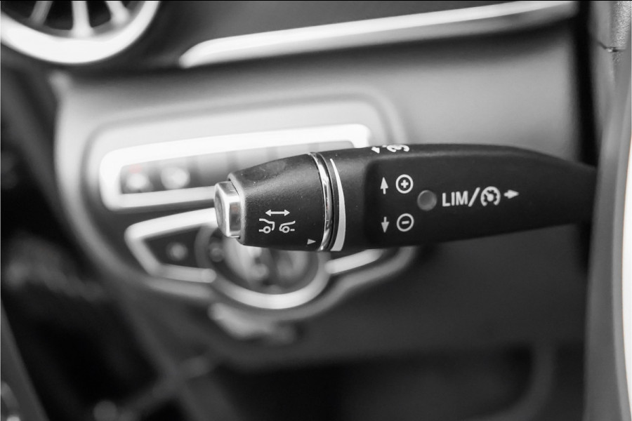 Mercedes-Benz V-Klasse 300d Extra Lang DC AMG Line 2x Elek Schuifdeur Distronic Luchtvering
